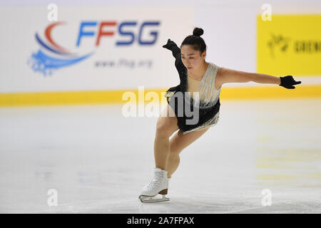 Wakaba HIGUCHI, dal Giappone, durante il programma a breve pratica a Senior ISU Grand Prix di Pattinaggio di figura 2019, International de France de Patinage 2019, a Patinoire Polesud il 01 novembre 2019 a Grenoble in Francia. Credito: Raniero Corbelletti/AFLO/Alamy Live News Foto Stock