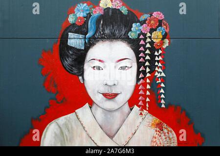 Street Art foto di Pablo Piatti su un muro di casa, Memorie di una Geisha, Anversa, Belgio Foto Stock