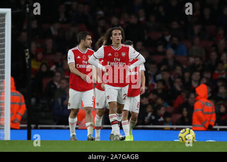 Londra, Regno Unito. 02Nov, 2019. Matteo Guendouzi (A) deiezioni dopo l'obiettivo di stabilizzazione per i lupi (1-1) all'Arsenal v Wolverhampton Wanderers Premier League inglese gioco presso l'Emirates Stadium, nel Regno Unito il 2 novembre 2019. **Solo uso editoriale, è richiesta una licenza per uso commerciale. Nessun uso in scommesse, giochi o un singolo giocatore/club/league pubblicazioni** Credito: Paolo Marriott/Alamy Live News Foto Stock