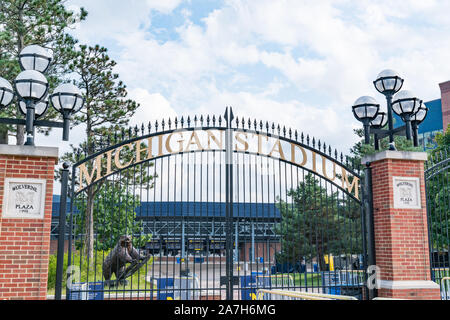 Ann Arbor, MI - Settembre 21, 2019: cancello di ingresso presso la University of Michigan Stadium, casa del Michigan ghiottoni Foto Stock