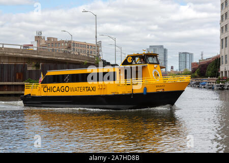 Chicago Water Taxi, fiume Chicago, Chicago, Illinois Foto Stock