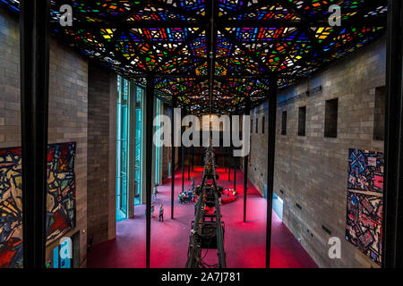 2 Nov 19. Melbourne, Victoria. Il vetro macchiato tetto nella Galleria Nazionale di Victoria Foto Stock