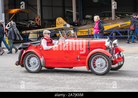 Il vecchio operaio, Bedfordshire, Regno Unito ,Ottobre 6, 2019. Wolseley Hornet 1932. Il giorno della corsa di Shuttleworth Foto Stock