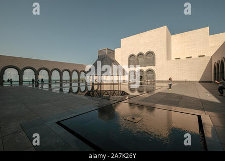 Il Museo di Arte Islamica a Doha, in Qatar Foto Stock