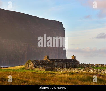 Bothy Rackwick, Hoy, isole Orcadi, Scozia Foto Stock