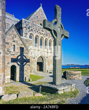 Una immagine di Iona Abbey, il luogo di nascita del cristianesimo in Scozia. Foto Stock