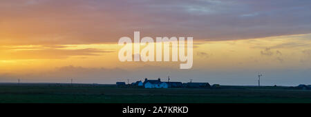 Agriturismo in scena al tramonto, Rusness, Northwall, Sanday, isole Orcadi, Scozia Foto Stock