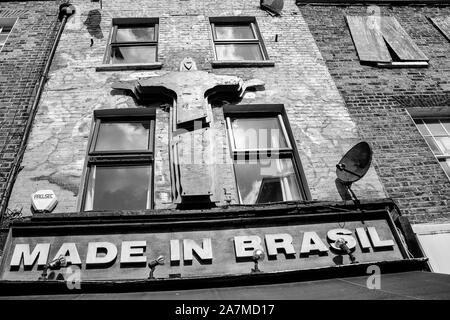 Ogni giorno la vita di coloro che vivono e lavorano in ed intorno a Camden nel nord di Londra Foto Stock