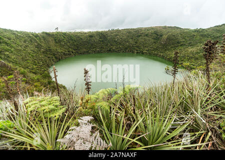 Il paesaggio naturale della laguna di Guatavita in Sesquilé, Cundinamarca - Colombia. Foto Stock