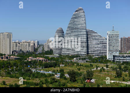 Vista da sud del Wangjing Soho office complesso edilizio in Wangjing, nordest Pechino Foto Stock