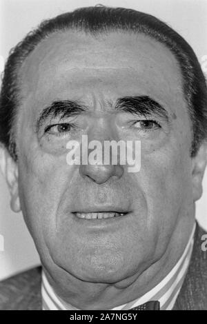 Robert Maxwell, 1923 - 1991. Il proprietario dello specchio media group, imprenditore e imprenditore. Fotografato a 1988 conferenza stampa. Foto Stock
