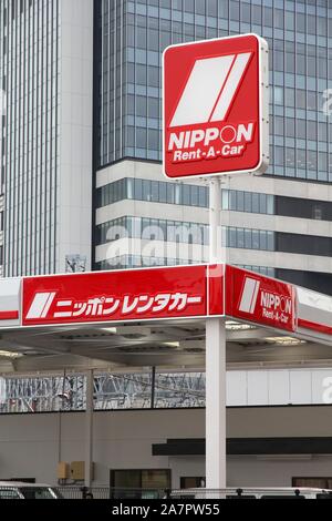 TOKYO, Giappone - 13 Aprile 2012: Nippon Rent-A-Car office in Tokyo. Nippon Rent-A-Car è una delle più antiche aziende di noleggio auto in Giappone (fondata nel 1969) con Foto Stock