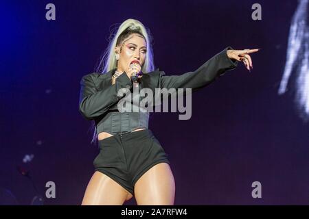 November 3, 2019, Las Vegas, Nevada, U.S: KALI UCHIS (KARLY-MARINA LOAIZA) durante il giorno N Vegas Music Festival presso il Las Vegas Festival Grounds in Las Vegas, Nevada (credito Immagine: © Daniel DeSlover/ZUMA filo) Foto Stock