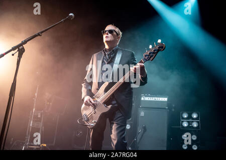 Los Angeles, Ca. 3 Novembre, 2019. David J del Bauhaus all'Hollywood Palladium di Los Angeles, la California il 3 novembre 2019. Credito: Steve Rose/media/punzone Alamy Live News Foto Stock