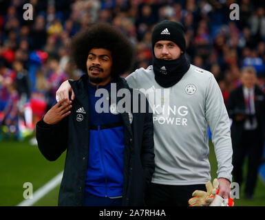 Londra, Regno Unito. Novembre 03 Hamza Choudhury di Leicester City e Leicester City's Danny Ward durante la Premier League inglese tra Crystal Pa Foto Stock