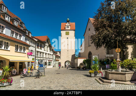 Stadttor Wassertorturm, Isny im Allgäu, Baden-Württemberg, Deutschland | City Gate Wassertorturm / Acqua torre di porta, Isny im Allgäu, Baden-Württemb Foto Stock