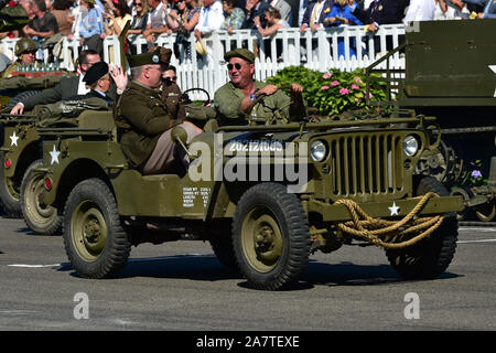 Jeep Willys, D-Day commemorazione, settantacinquesimo anniversario dello sbarco in Normandia, seconda guerra mondiale, veicoli militari, Goodwood 2019, Settembre 201 Foto Stock