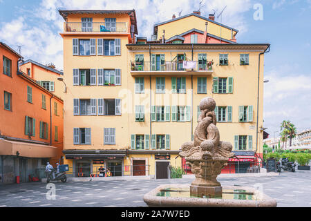 Nizza, Francia, 6 Settembre 2018: la piazza Place Saint Francois nella città vecchia di Nizza Foto Stock