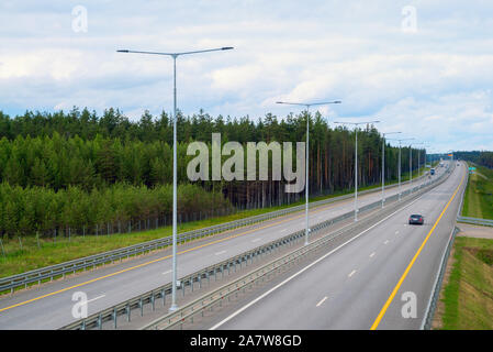 Tratto di autostrada M-11. La direzione in direzione di San Pietroburgo Foto Stock