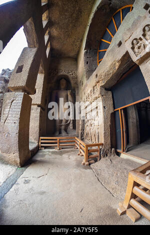 Grotte Kanheri città stato di Mumbai Maharashtra in India. Si tratta di uno dei monumenti antichi e vecchio tempio la costruzione di relativi a Dio budha. Esso è situato nel mi Foto Stock