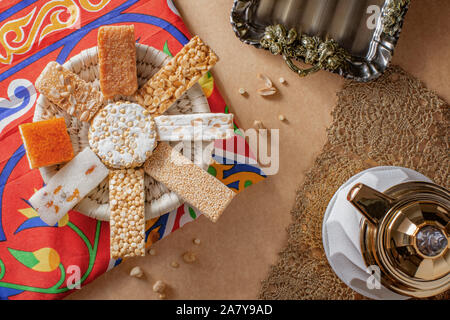 Tradizionale egiziana Profeta Muhammad celebrazione di compleanno dolci Foto Stock