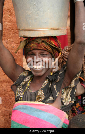 Paese Dogon : villaggio di Aouguine Foto Stock