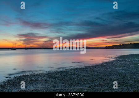 Hamworthy Poole Dorset Inghilterra bellissimo tramonto sul porto di Poole visto dal Molo Star, Hamworthy Foto Stock