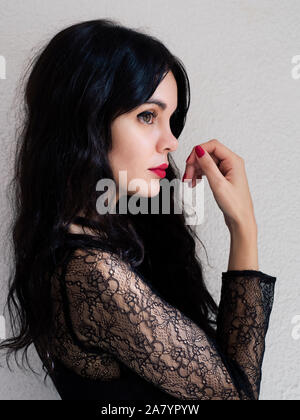 Bella giovane donna Foto Stock