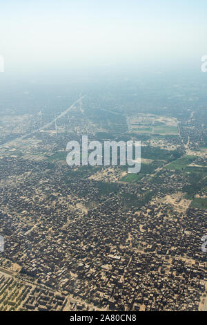 Foto aeree effettuate da un aereo alta sopra la città del Cairo Foto Stock