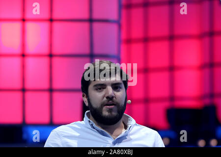 Lisbona, Portogallo. 5 Novembre, 2019. RappiÃS Co-fondatore Juan Pablo Ortega parla durante l'annuale Vertice Web technology conference di Lisbona, in Portogallo il 5 novembre 2019. Credito: Pedro Fiuza/ZUMA filo/Alamy Live News Foto Stock