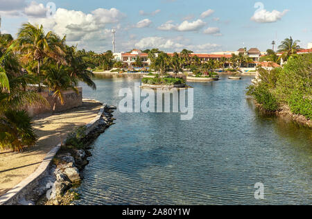 Paradisiaca zona residenziale nella Riviera Maya, Messico. Foto Stock