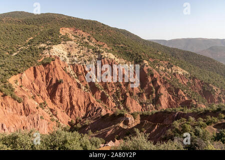 Paesaggio di montagna in Tizi ait Barka, Marocco. Foto Stock