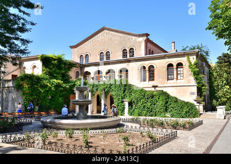 Sevastopol, Crimea - 3 luglio. 2019. Edificio del museo nell'antica città di Chersonesos Taurico Foto Stock