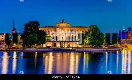 Il Parliament House Building di notte a Stoccolma, Svezia. Foto Stock