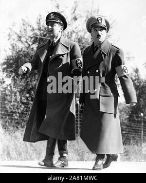 REGINALD GARDINER come Schultz e Charlie Chaplin come adenoideo Hynkel dittatore di Tomania in il grande dittatore 1940 Direttore / scrittore Charles Chaplin foto di William Wallace una società di produzione / Charles Chaplin Productions / United Artists Foto Stock