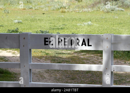 El Pedral lodge, vicino a Puerto Madryn , Chubut Provincia, Patagonia, Argentina. Santuario del pinguino globale della società. Esterno Foto Stock