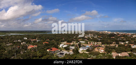 Vista aerea del litorale di New Smyrna Beach e Ponce de Leon ingresso nella Florida Centrale. Foto Stock