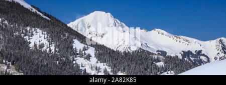 Aspen Snowmass Ski Resort del Colorado Rockies in inverno Foto Stock