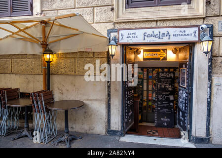 Fonclea Srl Ristorante Pub Tradizionale Con Musica Dal Vivo Quartiere Prati Di Roma Italia Foto Stock Alamy