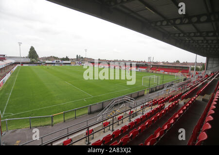 Vista generale del terreno davanti a Dagenham & Redbridge vs West Ham United U23, amichevole di calcio al Chigwell costruzione Stadium il 26 Foto Stock