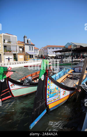 Barche Colorate Canal, Aveiro, Portogallo Foto Stock