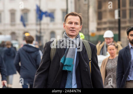 Jeremy Hunt MP che arriva alla House of Commons per loro L'ultimo giorno di discussioni prima che il Parlamento sia sciolto in preparazione per le elezioni generali del 2019 Foto Stock