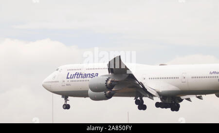 Boeing 747 atterra a Francoforte Foto Stock