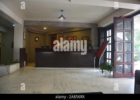 Interno di una reception con un bellissimo design e la decorazione di Shillong Foto Stock