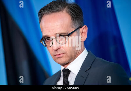 Berlino, Germania. 6 Nov, 2019. Heiko Maas (SPD), il ministro degli Affari Esteri, commenti in occasione di una conferenza stampa con estone di ministro degli Esteri Reinsalu ha dopo i suoi colloqui presso il Foreign Office. Credito: Bernd von Jutrczenka/dpa/Alamy Live News Foto Stock