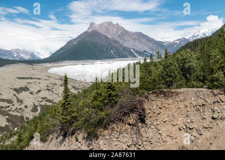 Vista del paesaggio di Wrangell-St. Elias National Park in Alaska, il parco nazionale più grande negli Stati Uniti. Foto Stock