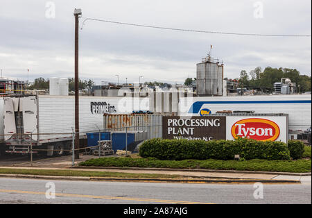 WILKESBORO, NC, Stati Uniti d'America-19 OTT 2019: Tyson Foods, Inc., pollame e prodotti a base di pollame impianto. Foto Stock