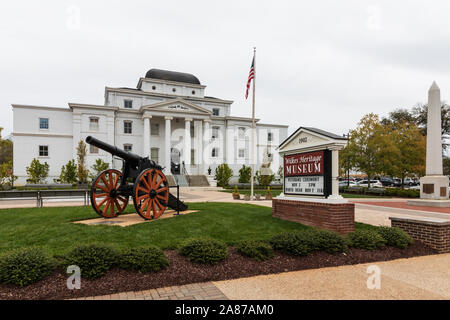 WILKESBORO, NC, Stati Uniti d'America-19 OTT 2019: il documento Wilkes Heritage Museum in Wilkesboro, NC; precedentemente la County Courthouse, costruito nel 1902. Foto Stock