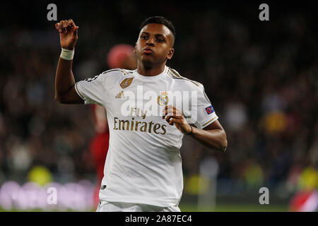 Madrid, Spagna. 6 Nov, 2019. Real Madrid CF's Rodrygo va celebra dopo un goal durante la UEFA Champions League match tra il Real Madrid e il Galatasaray SK al Santiago Bernabeu a Madrid.(Punteggio finale: Real Madrid 6 - 0 Galatasaray SK) Credito: SOPA Immagini limitata/Alamy Live News Foto Stock