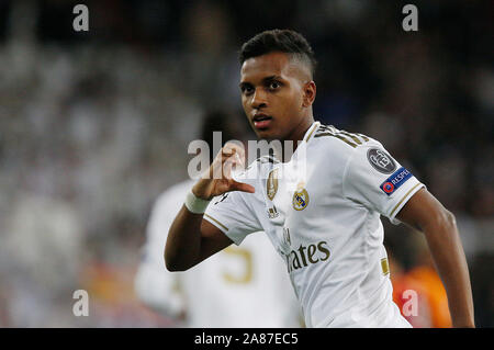 Madrid, Spagna. 6 Nov, 2019. Real Madrid CF's Rodrygo va celebra dopo un goal durante la UEFA Champions League match tra il Real Madrid e il Galatasaray SK al Santiago Bernabeu a Madrid.(Punteggio finale: Real Madrid 6 - 0 Galatasaray SK) Credito: SOPA Immagini limitata/Alamy Live News Foto Stock